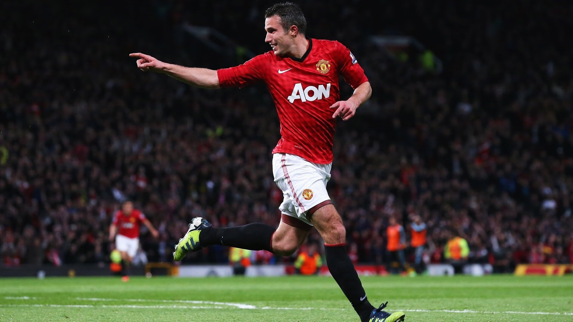 “德甲战火不断，冠军之争日益激烈”，德甲冠军是谁